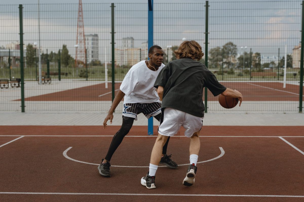 Comment bien s’échauffer avant une partie de basket
